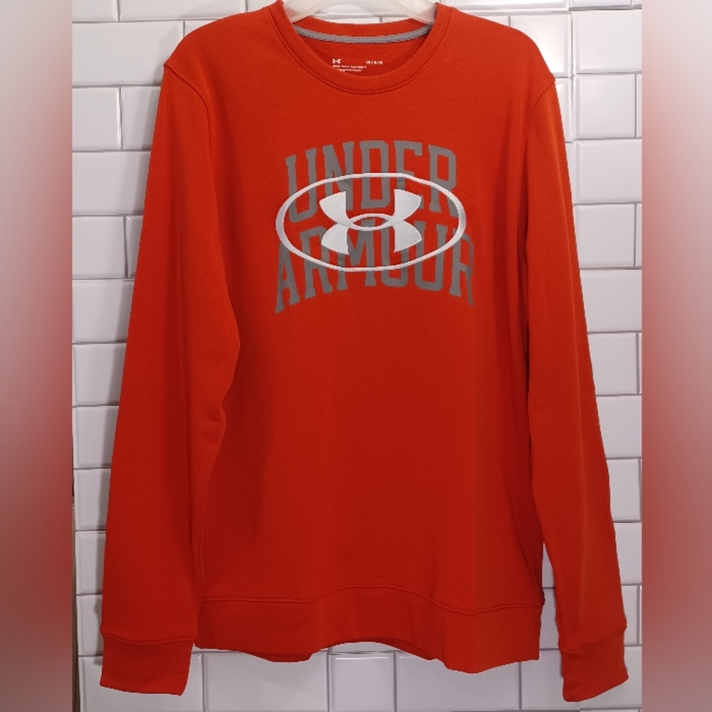 Under Armour Large Sweatshirt Red LongSleeve.